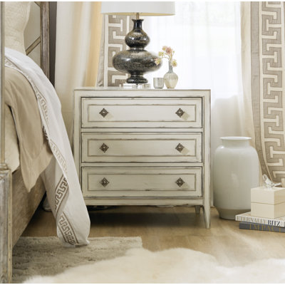 Adalia 3 - Drawer Nightstand in Creamy White/Silver