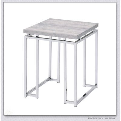 Table de bout en chêne naturel et chrome avec base en métal, parfaite pour les espaces de vie modernes et fonctionnels.