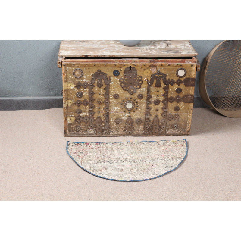 Tapis rond turc antique idéal pour une entrée ou un petit espace en luxueux laine brune