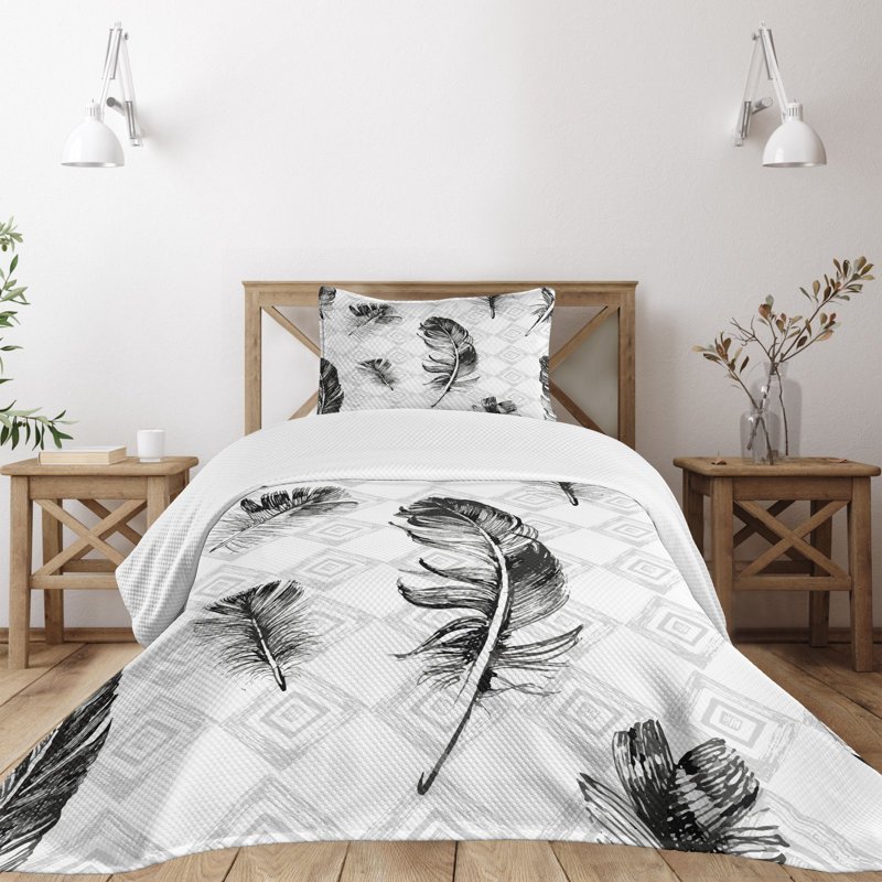 Feather Print White and Black Twin Quilted Bedspread Set