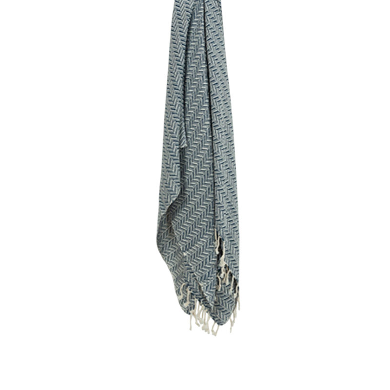 Jeté 50 po x 60 po à chevrons en coton tissé gris avec frange