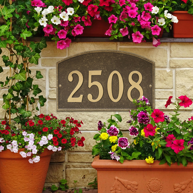 Plaque d'adresse murale sur 1 ligne Legacy, Laiton antique, Oui