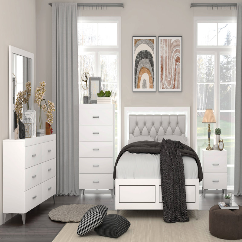 White 5-Drawer Chest With Metal Legs