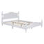 Base de lit plateforme en bois grand format, lit plateforme de style rétro avec support en lattes de bois-465827699-465827696