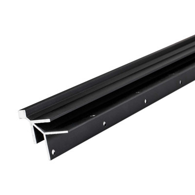 Caniveau de coin extérieur en aluminium à finition noire de 90 degrés Outwater 3/4 po, longueur 12 pi, coupé à (3) pièces de 48 po
