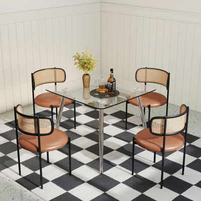 Ensemble de table de salle à manger 36 pouces et 4 chaises à dossier en rotin, base en aluminium argenté et sièges en cuir synthétique pour la salle à manger et la cuisine