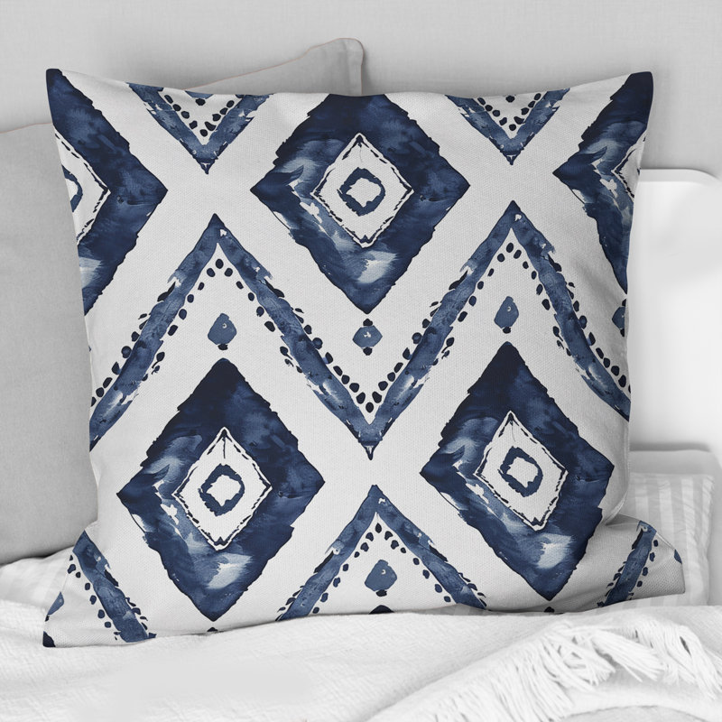 Coussin décoratif bleu marine à motif de losanges I, H 16 po x l 16 po