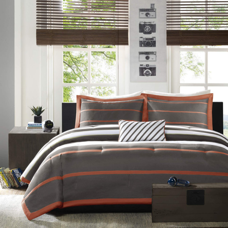 Polyester Striped Comforter