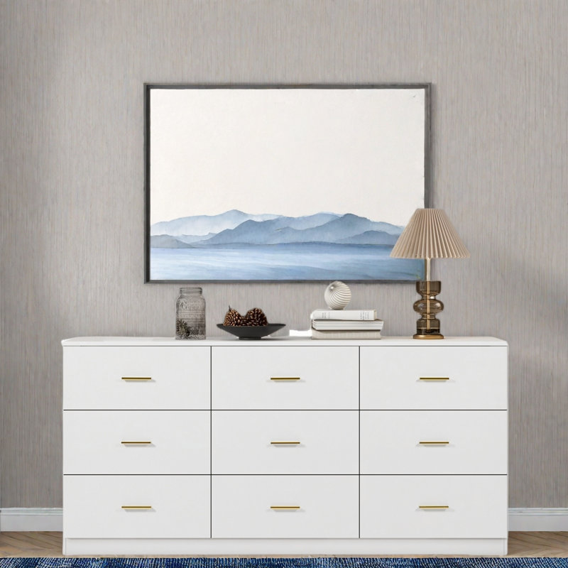 Commode moderne avec 9 tiroirs et poignées dorées