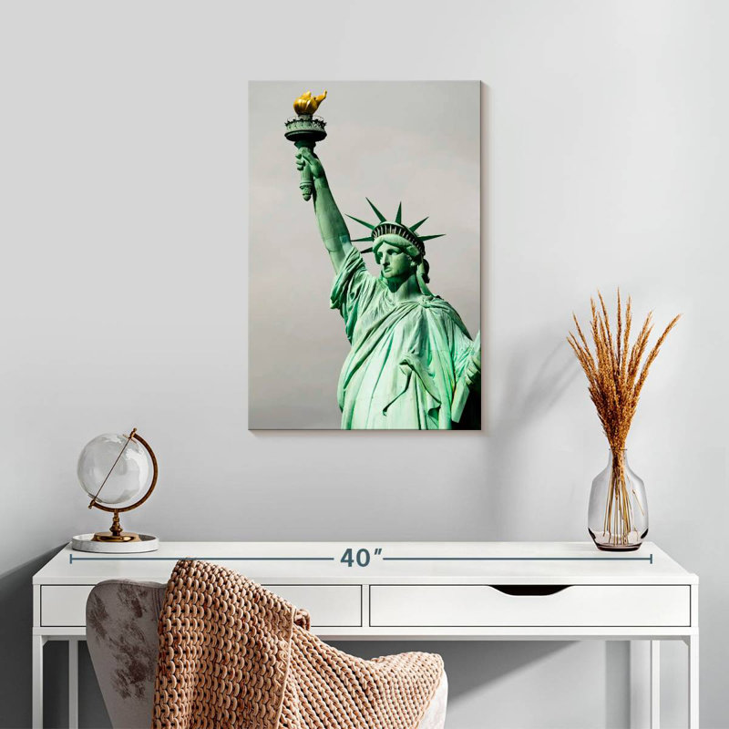 Nicci Lady Liberty Statue, 24" H x 16" W