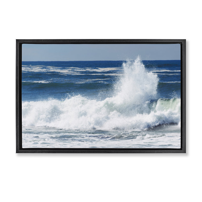 Cadre flottant Crashing Waves Splash, conception de JLM, Cadre flottant noir de jais, H 21 po x l 31 po