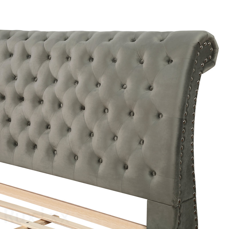 Lit-bateau tapissier Cerderia