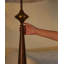 Beige-blanc + polyester brun-noix + lampes sur pied de forme libre en acier au carbone