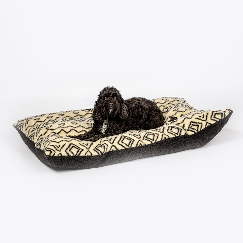 Geometric Fleece Pet Bed, 20cm H x 87cm W x 138cm D
