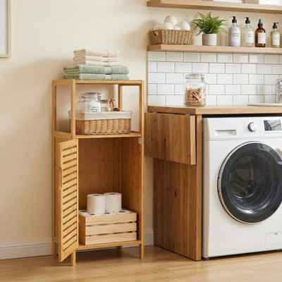 Armoire de rangement écologique au sol en bambou naturel écologique avec porte à fermeture en douceur et grandes tablettes de rangement ouvertes pour la salle de bain