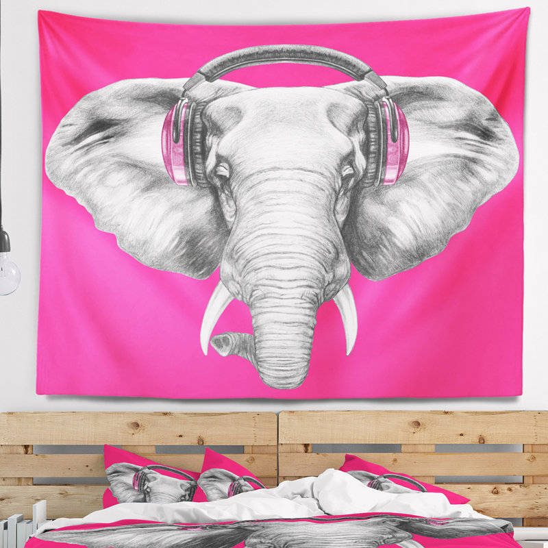 Tapisserie éléphant avec écouteurs, H 78 po x l 92 po