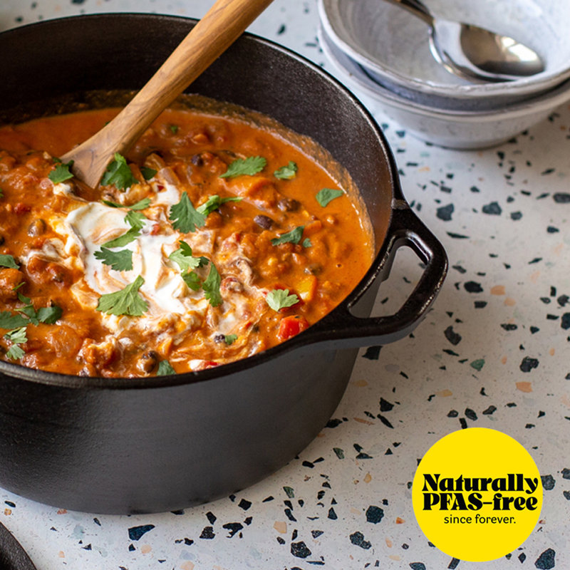 Lodge Cast Iron Round Dutch Oven, 6.62 L