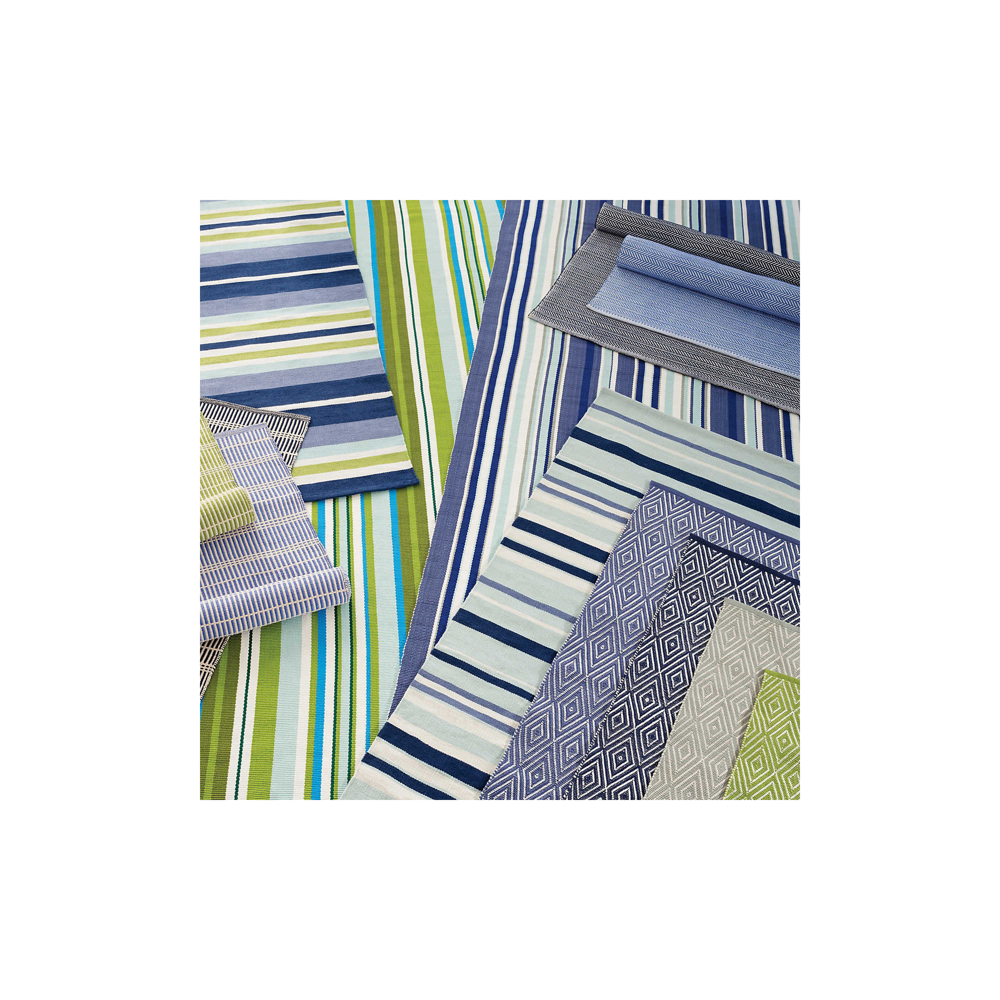 Herringbone Indigo/White Handwoven Indoor/Outdoor Rug, Runner 2'6" x 18'