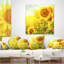 Fleurs, tournesols lumineux qui fleurissent sur un coussin de champ-29961557-29963169