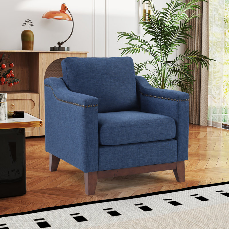 Fauteuil rembourré l 30,75 po avec garniture cloutée, Gris