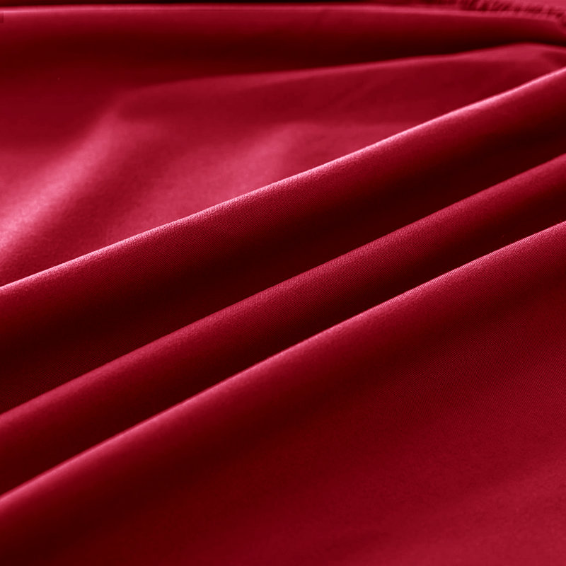 Super Soft Reversible 4 piece Plain Duvet Cover Set with Pillowcases, Double Duvet Cover + 3 Additional Pieces, Burgundy