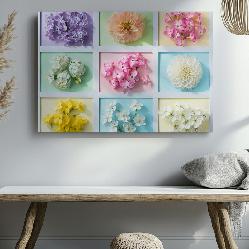 Toile, composition à plat avec un tableau de fleurs délicates disposées dans des cadres carrés de couleur pastel, art mural sur toile
