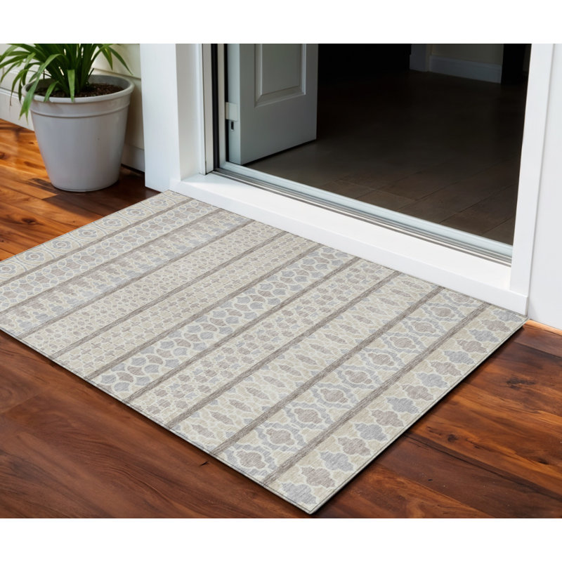 Tapis intérieur / extérieur lavable quadrilobe beige et taupe 3 pi x 5 pi