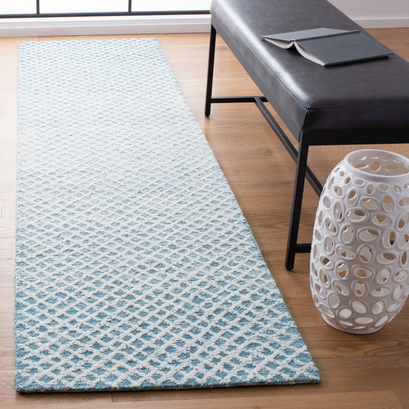 Micro-Loop Hand Tufted Wool And Cotton Geometric Rug, Runner 2'3" x 9'