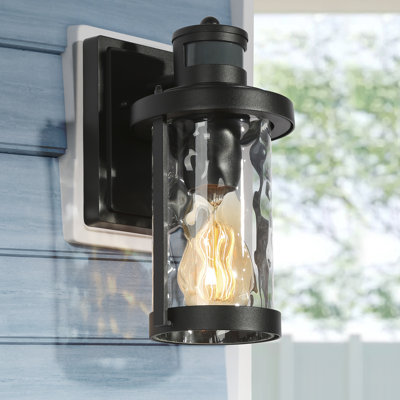 Lanterne murale cylindrique pour l'extérieur