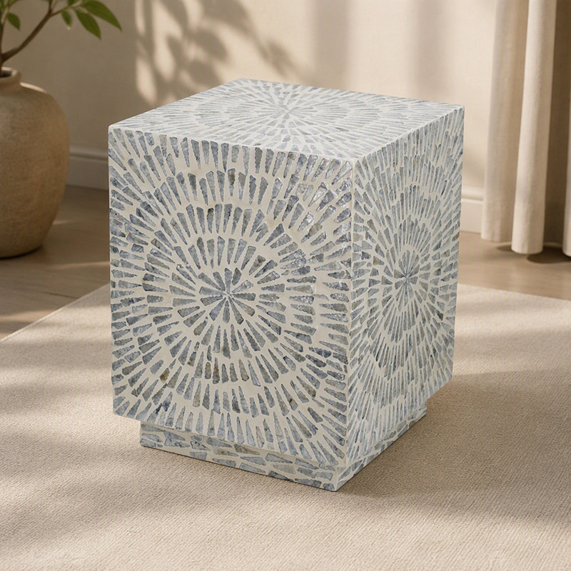 Tabouret d'appoint carré gris incrusté de nacre de Capiz avec motif en étoile