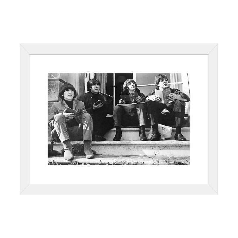 Les Beatles, 1950 - reproduction, H 16 po x l 24 po x P 1 po, Papier encadré blanc, Blanc