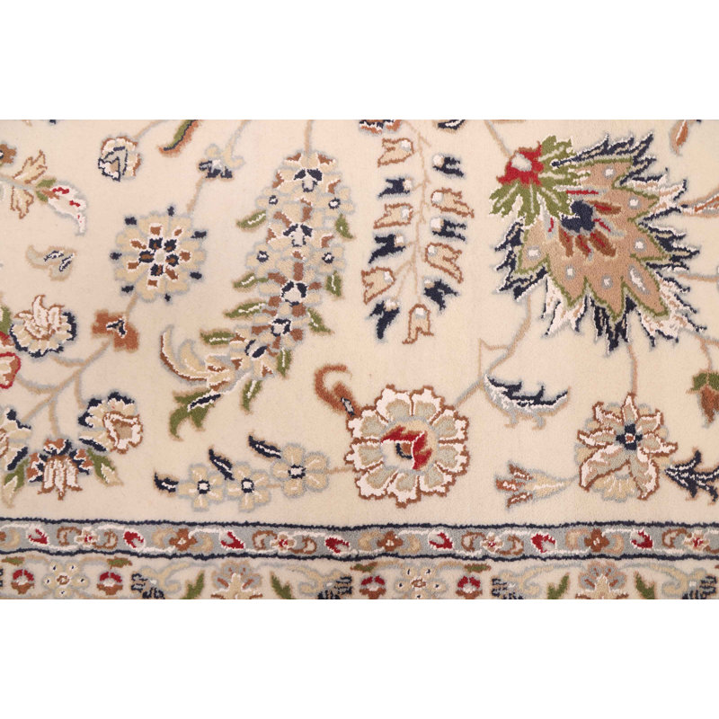 Tapis crème Nain 9 pi 7 po x 14 pi 2 po