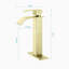 Robinet de lavabo de salle de bain à poignée simple-130549926