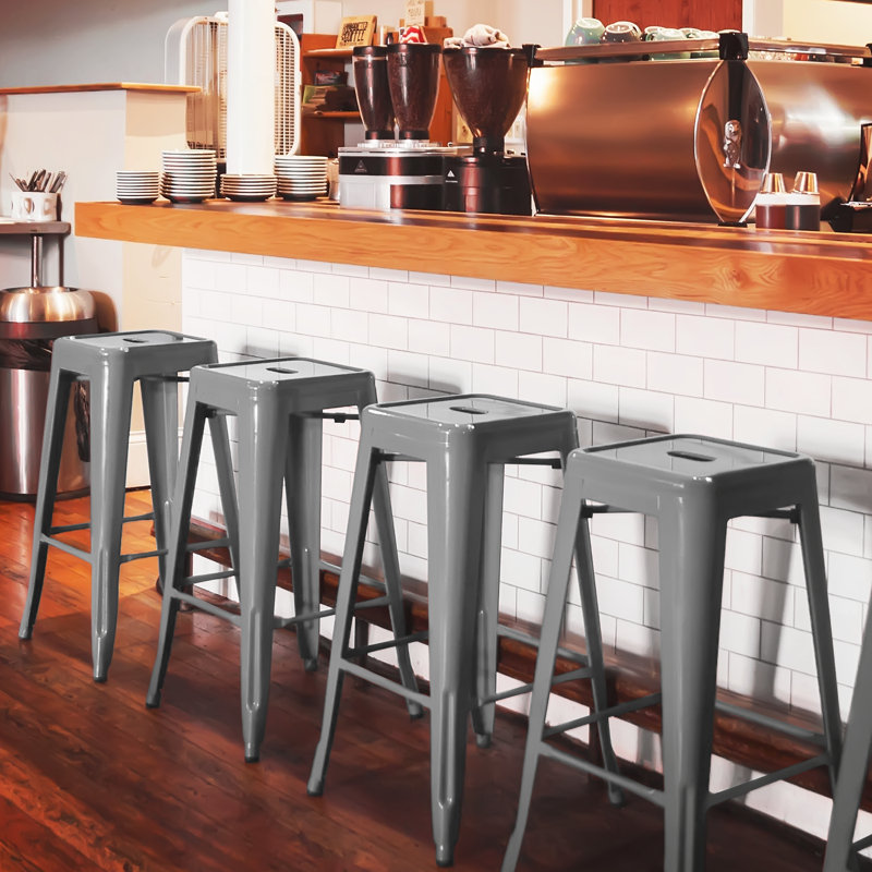 Tabourets de bar empilables en métal de 30 po Caine, Gris