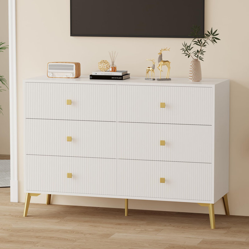 Commode cannelée