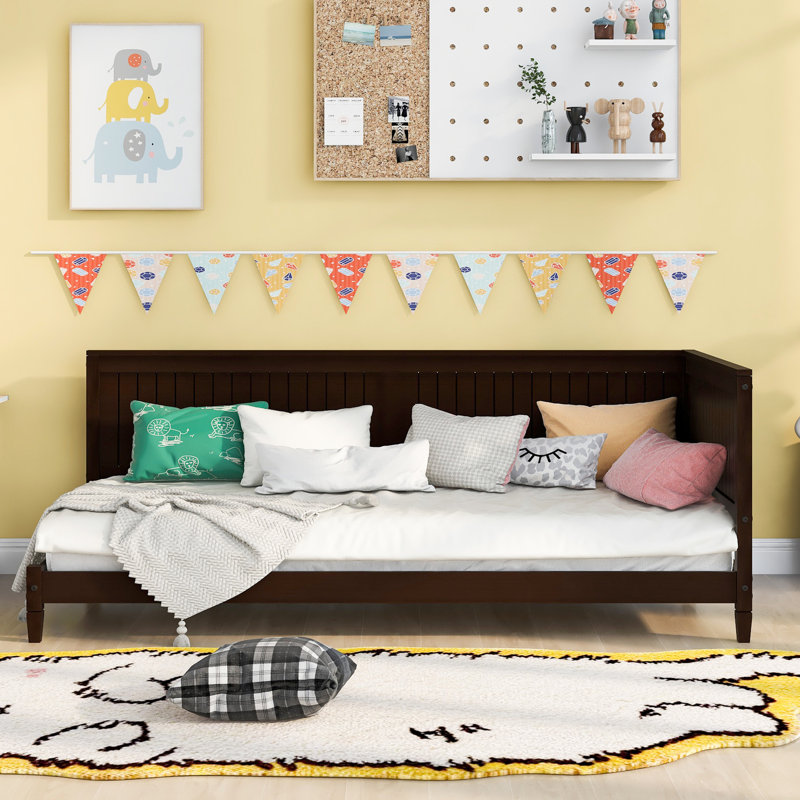 Lit de jour simple en bois, conception Mid-Century avec accoudoirs et, pour un usage domestique classique