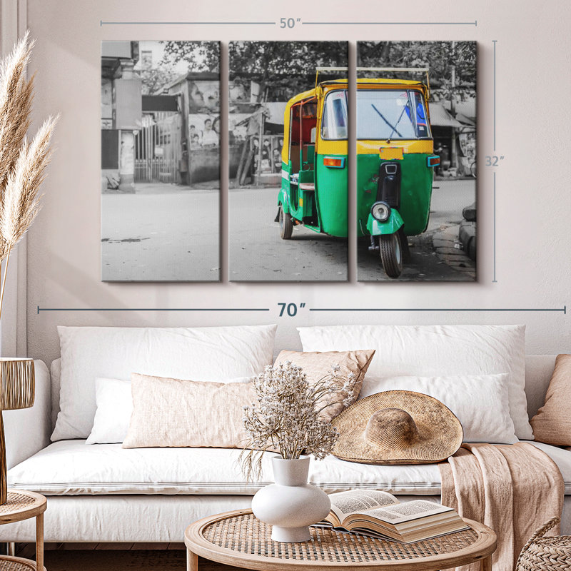«Indian Rickshaw Pop Canvas Print» sur véhicule, H 32 po x l 50 po