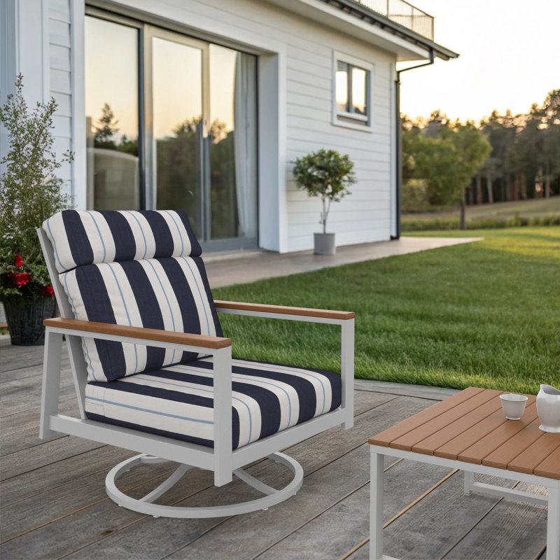 Chaise berçante d'extérieur en métal avec coussin Sunbrella Townsend, Brun