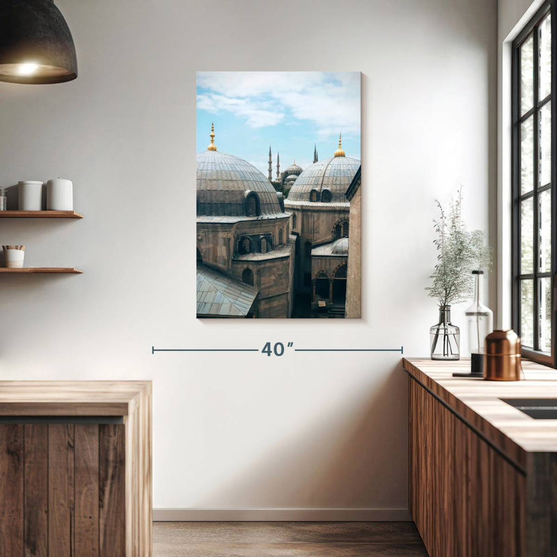 Istanbul Lilie, 39" H x 26" W