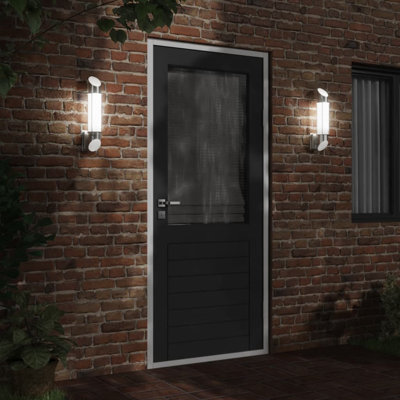 Plug-in 1 Light Outdoor Wall Light