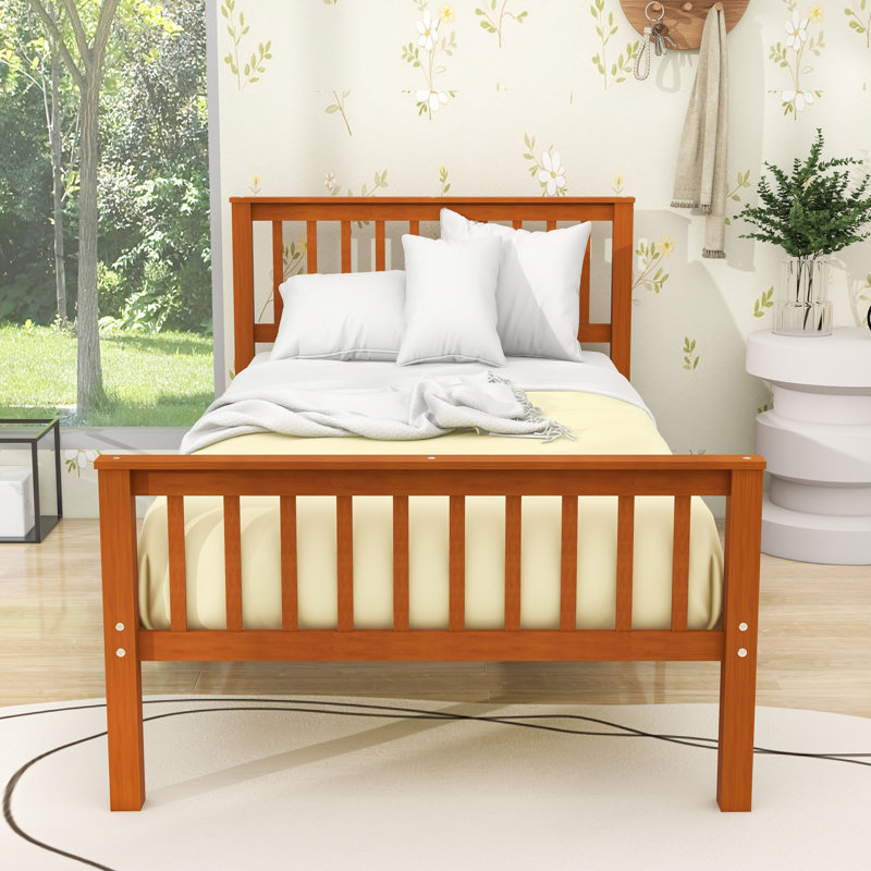 Lit plateforme simple en bois avec pieds centraux, tête et pied de lit, Chêne