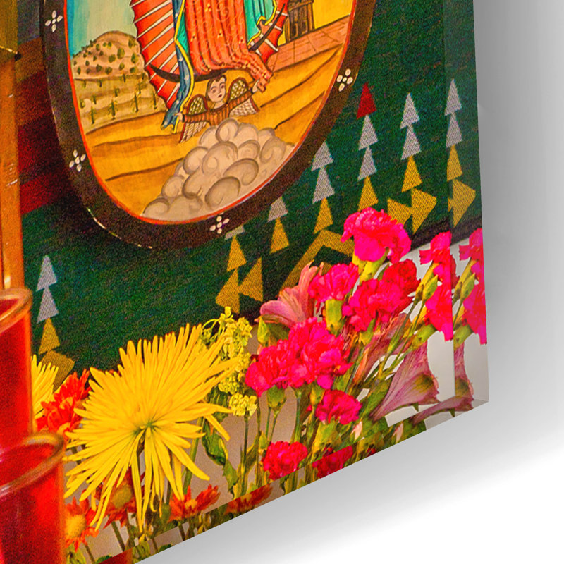 Bungalow rose «Ysleta Madonna» par Mark A Paulda, art mural en verre acrylique, H 16 po x l 12 po x P 0,13 po