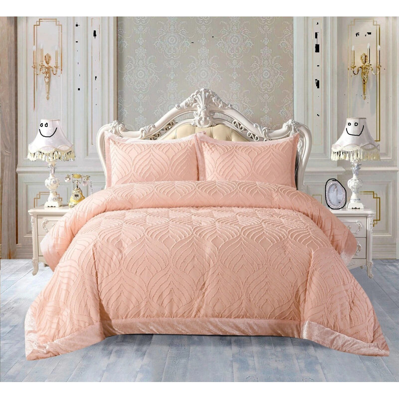 Polyester Bedspread with Pillow Shams, Pink