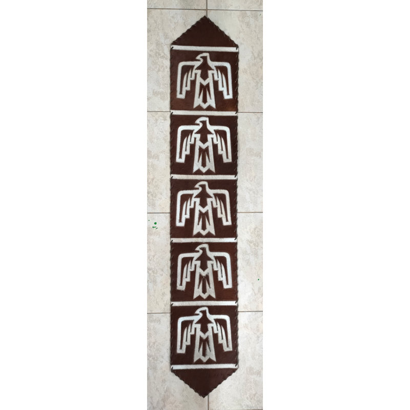 Chemin de table brun clair Thunderbird, L 96 po x P 12 po, Brun / Blanc