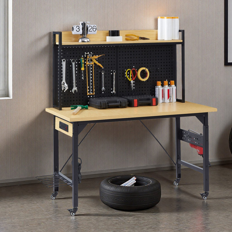 Établi réglable avec panneau perforé, établi en bois robuste avec roues, 1 600 lb Capacité de charge, établi roulant avec prise CA / USB, crochets, tablette, garage, atelier, bureau, maison.