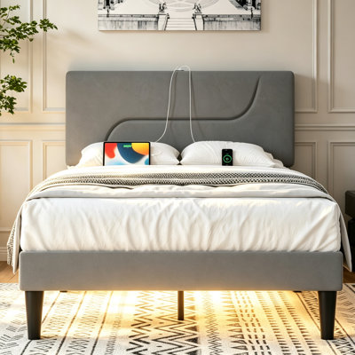  Tête de lit tapissier à DEL avec station de charge et port USB, support de lit plateforme en bois, aucun sommier nécessaire