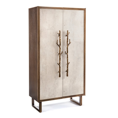 Armoire Hallwood