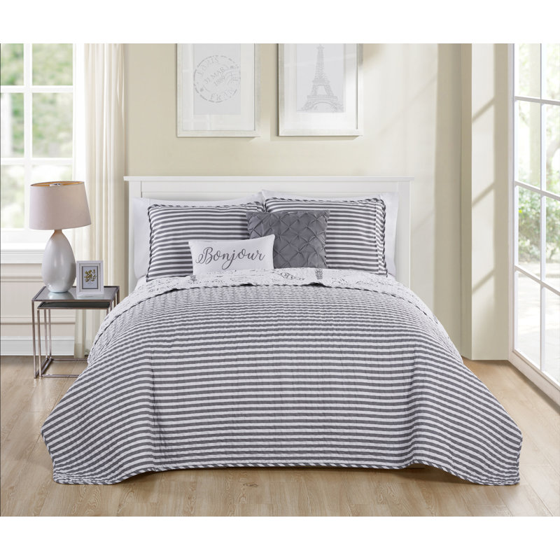 Welke Polyester Parisian Quilt, Queen Quilt + 2 Shams + 2 Throw Pillows