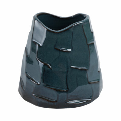 Terracotta Vase With Sculpted Textured Design - Elegant Decorative Accent For Modern And Contemporary Spaces, Ideal For Floral Arrangements And Stylish Home Decor