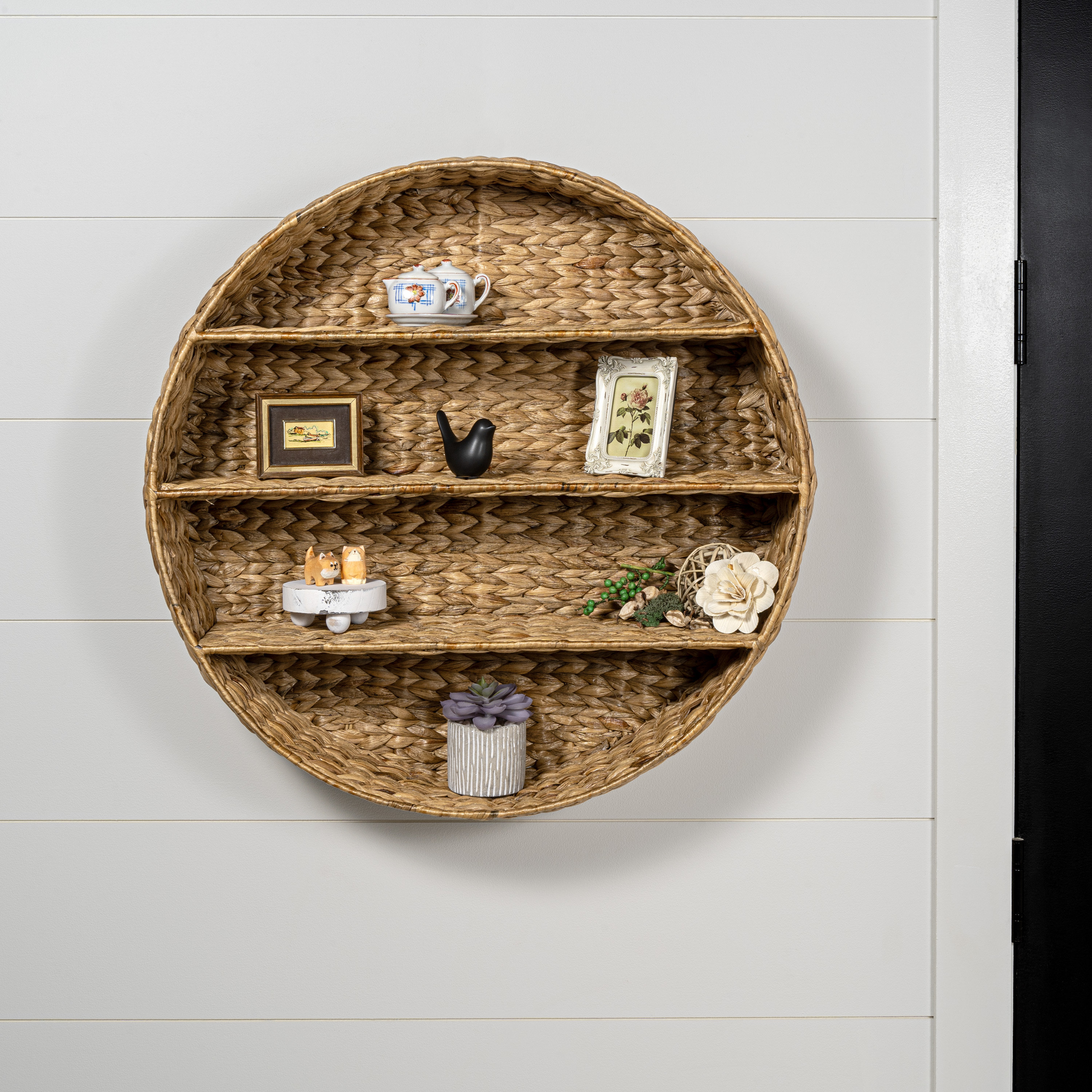 happimess Annulus 3-Shelf Circular Hand-Woven Hyacinth Wall Rack ...